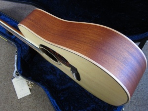 Larrivee Custom D03, Italian Alpine SpruceTop/ Solid Mahogany Back and sides