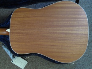 Larrivee Custom D03, Italian Alpine SpruceTop/ Solid Mahogany Back and sides