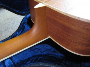 Larrivee Custom D03, Italian Alpine SpruceTop/ Solid Mahogany Back and sides