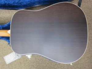 Larrivee D40 Sitka Spruce top/East Indian Rosewood back and sides !